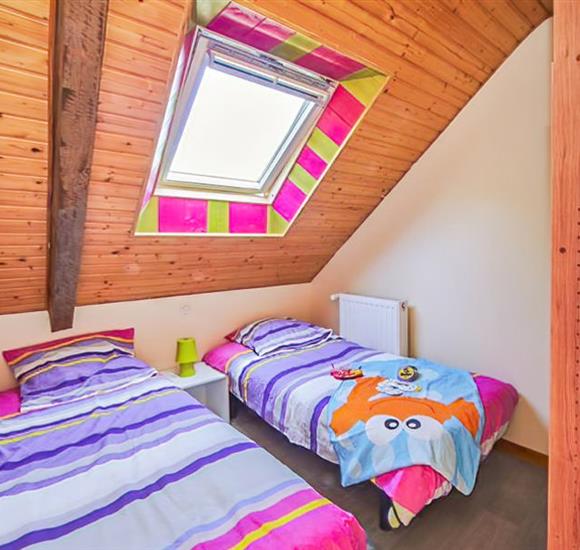 Camping Ambon 2 étoiles - 2 Chambres - 2 lits simples location Ambon accès plage