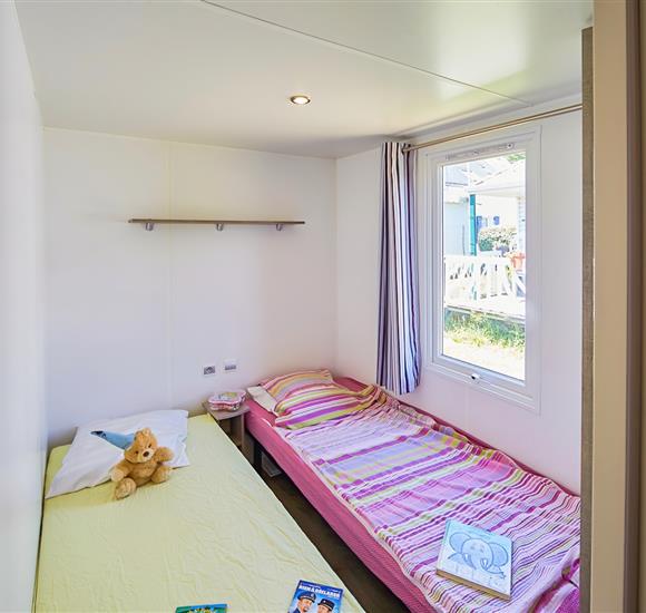 Irm Titania Camping Ambon 2 Chambres avec 2 lits simple Mobil home camping de cromenach