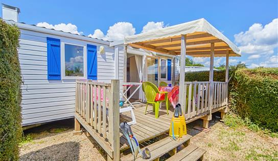 Camping Ambon exterieur Mobil home 4 avec terrasse et salon de jardin - CAMPING VILLAGE DE CROMENAC'H AMBON