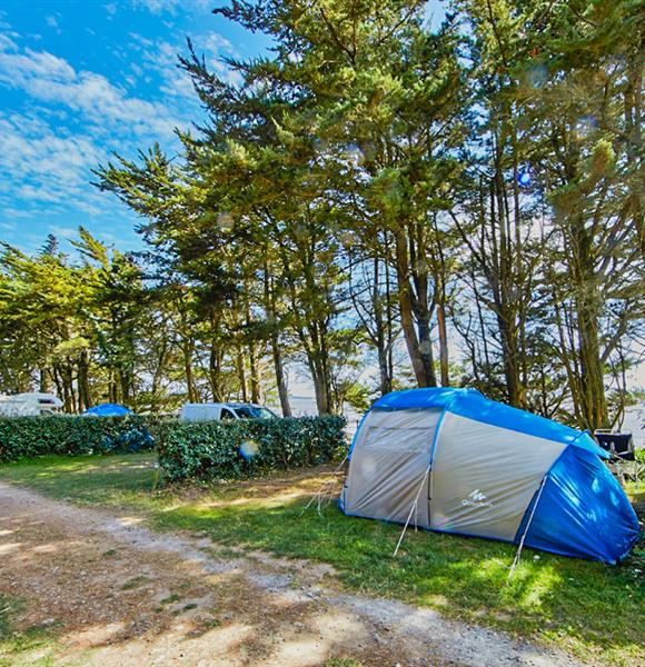 Camping Ambon - Emplacements tentes Village Cromenach Ambon