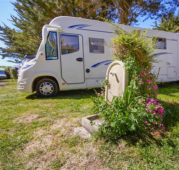 Camping Ambon - emplacement vue mer 