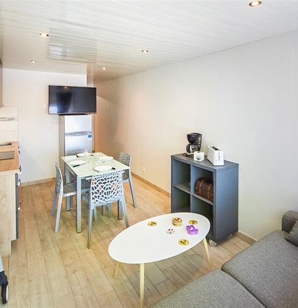 Camping Ambon accès direct plage offre promotionnelle Appartement 2 personnes