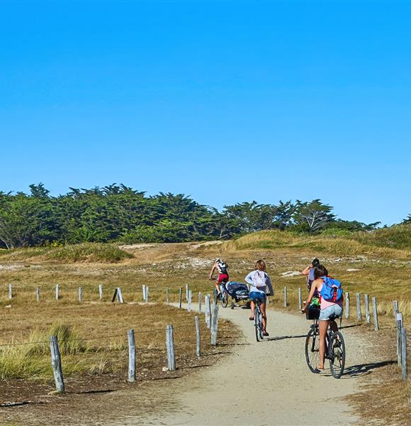 Camping Ambon - Balade à Vélo 
